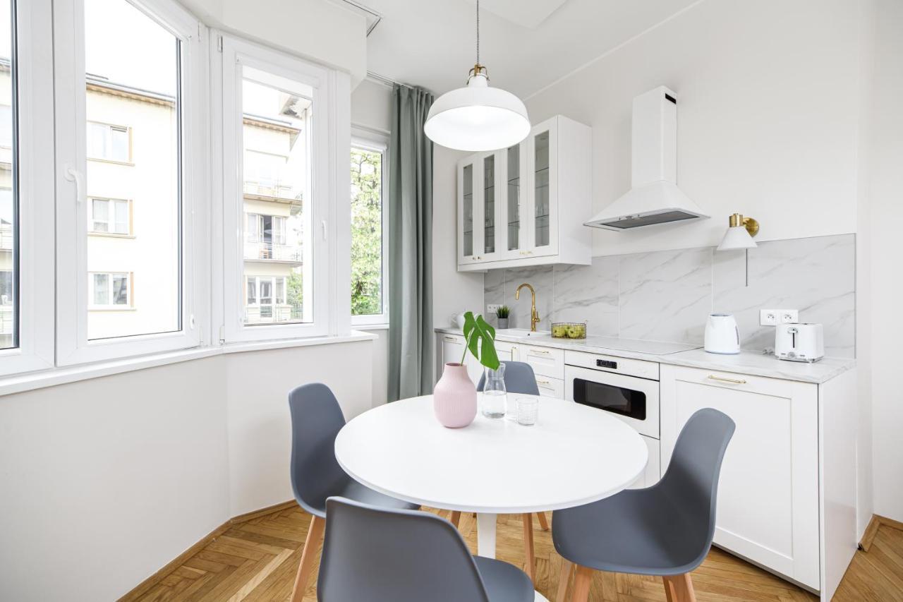 Native Apartments Zulawskiego 8 Красков Екстериор снимка