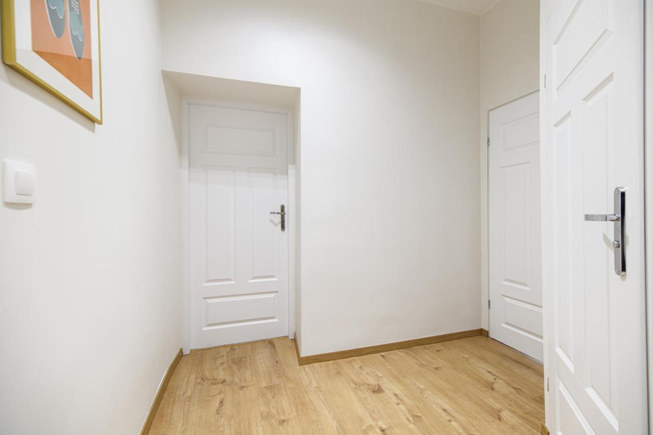 Native Apartments Zulawskiego 8 Красков Екстериор снимка